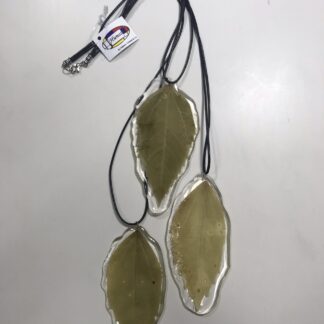 Colar Resina - Folhas