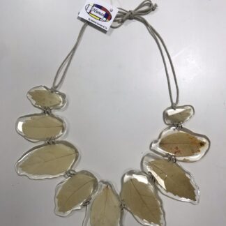 Colar Resina - Folhas